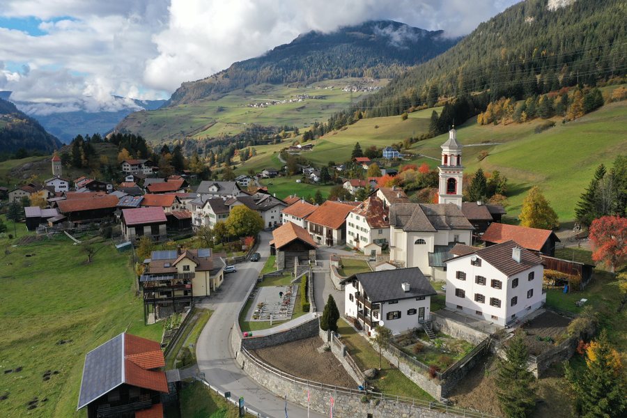 File:Alvaschein Dorf 2020.jpg