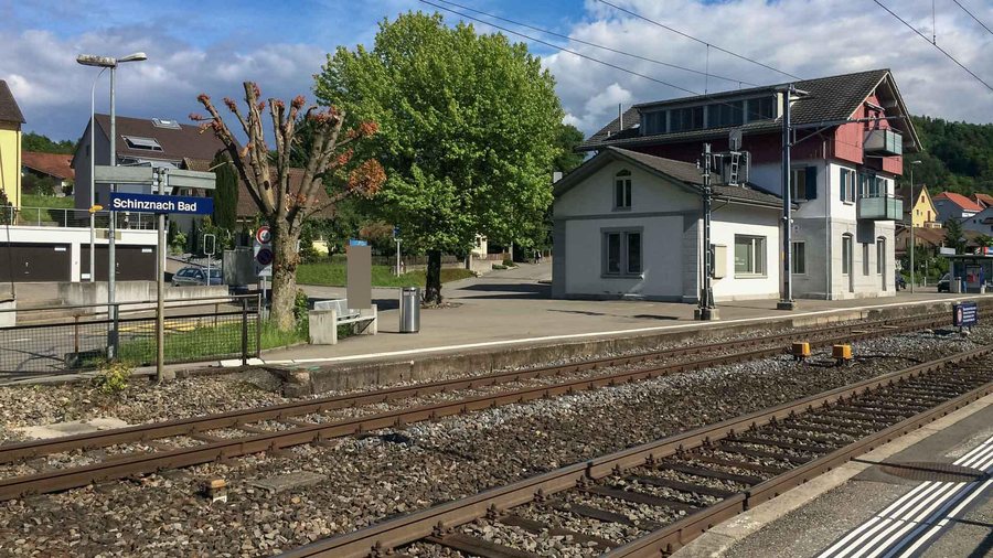 File:Schinznach Bad railway station.jpg