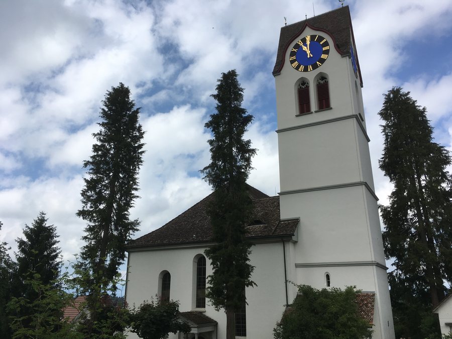 File:Reformierte Kirche Hinwil.jpg