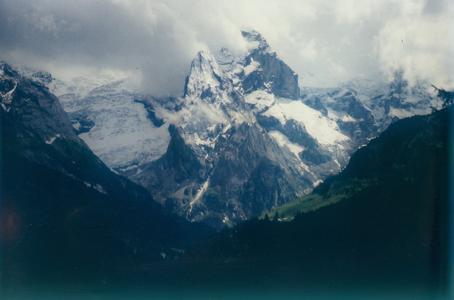 File:Wetterhorn von Goldern aus (Peter Ungar).jpg