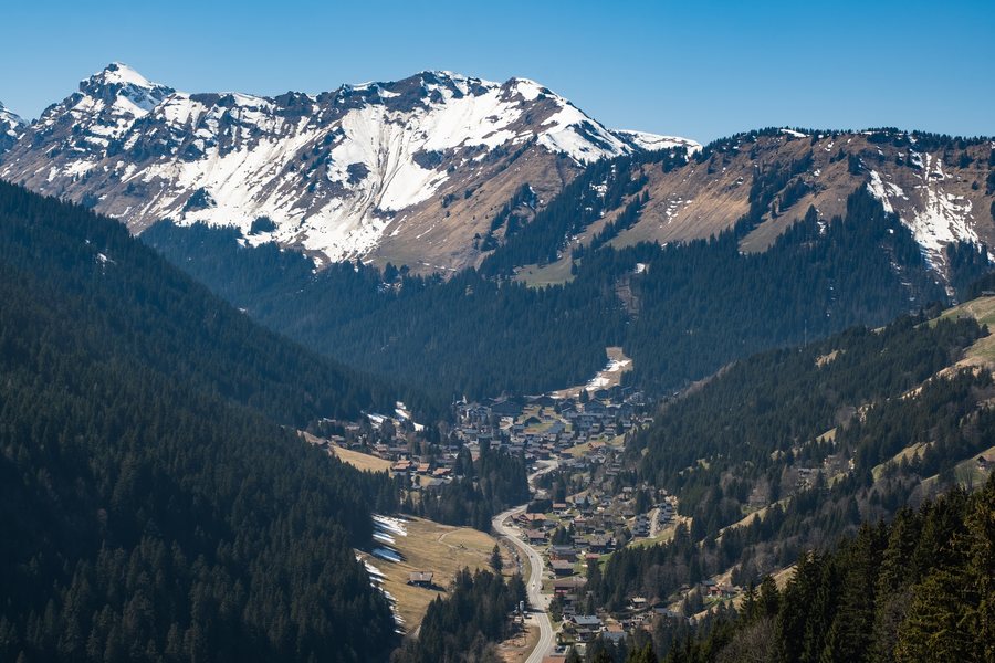 File:Vallon de Morgins.jpg