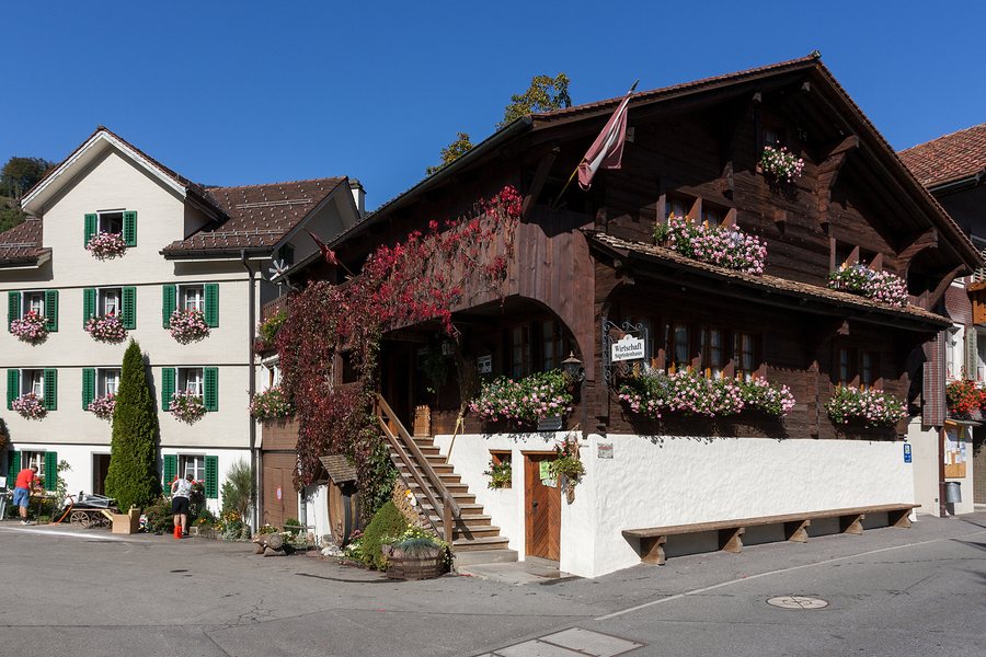 File:2004-Illgau-Sigristenhaus.jpg