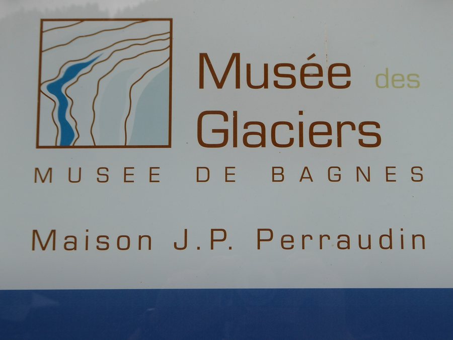 File:Musée Glaciers.jpg