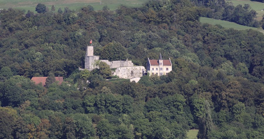 File:CA KGS 1132 Oberbipp Schloss.JPG