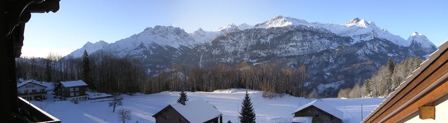 File:Hasliberg Hohfluh Panorama nach Süden.jpg