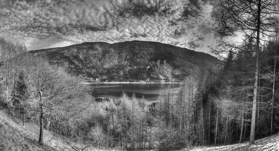 File:Lago di Molveno - Molveno, Trento, Italy - February 2, 2015 02.jpg