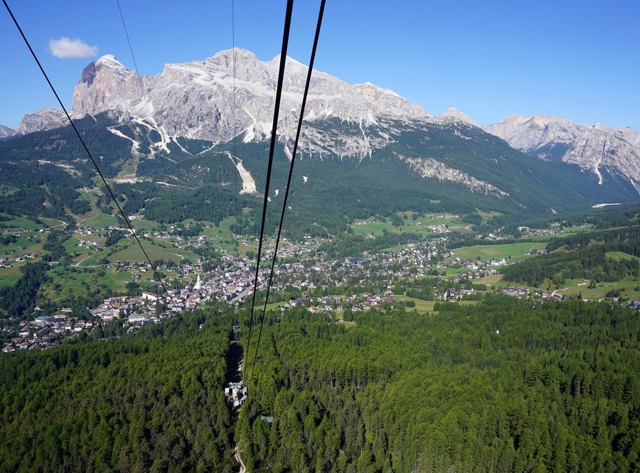 File:Faloria Cortina d'Ampezzo 5.jpg