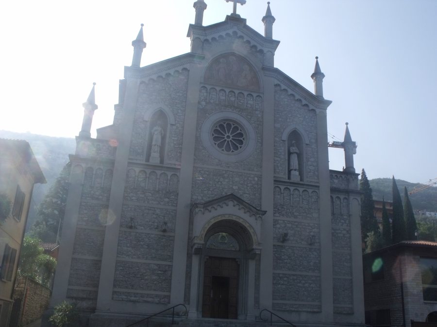 File:San Zeno (2) (Castelletto di Brenzone).jpg