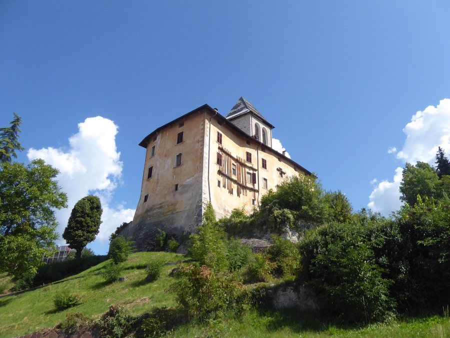 File:Castel Malosco 01.jpg