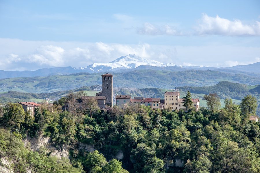 File:Montebabbio, Castellarano (Provincia di Reggio nell'Emilia).jpg