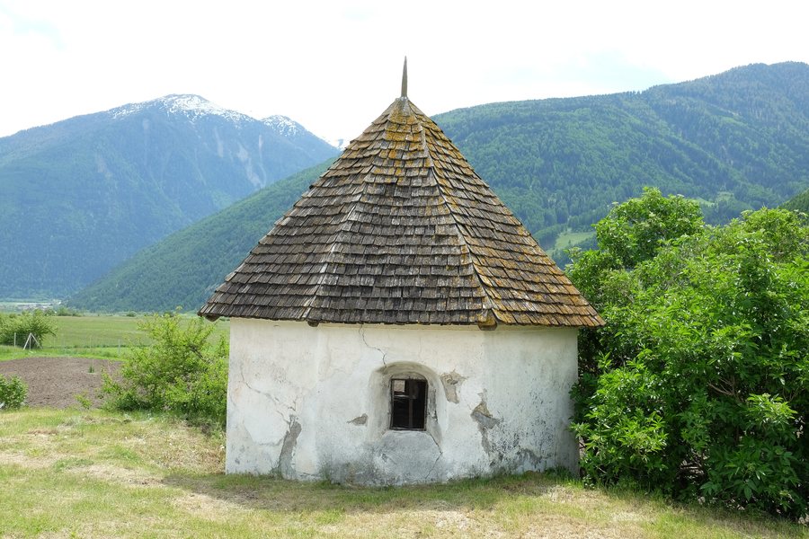 File:Burgeis Südeinfahrt 