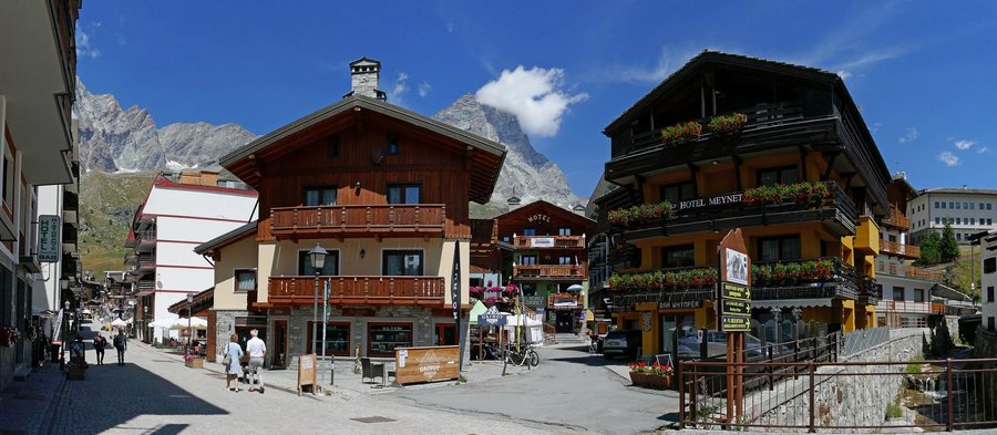File:Breuil-Cervinia 2.jpg