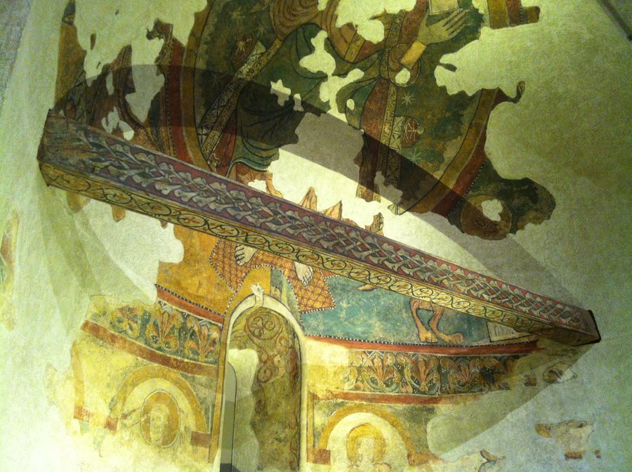 File:Apse and beam of Toses (10).jpg