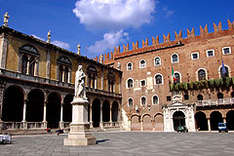 Verona, Piazza dei Signori.